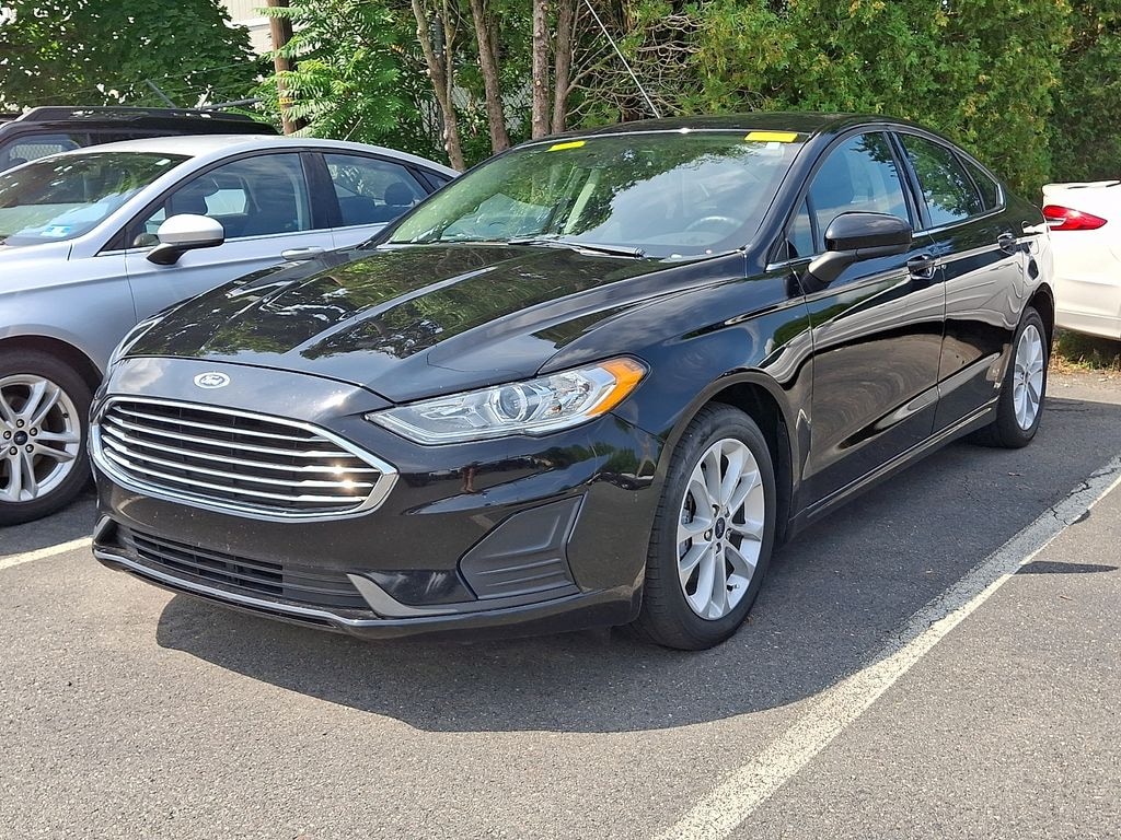 Used 2020 Ford Fusion Hybrid SE Sedan