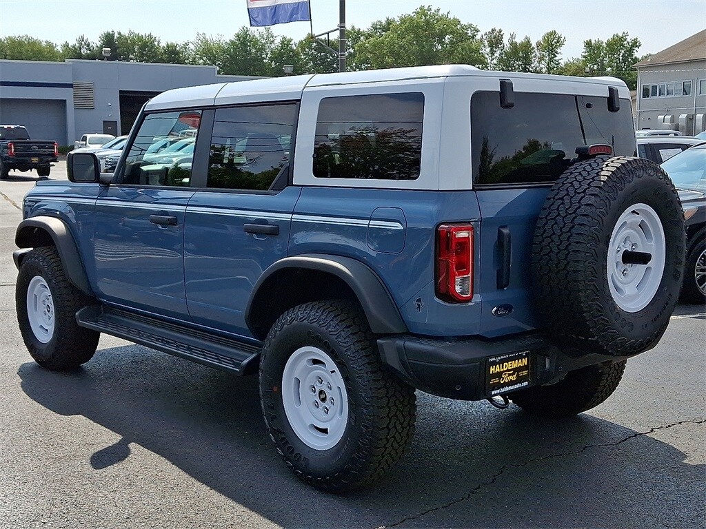 2025 Ford Bronco Heritage First Edition photo 3
