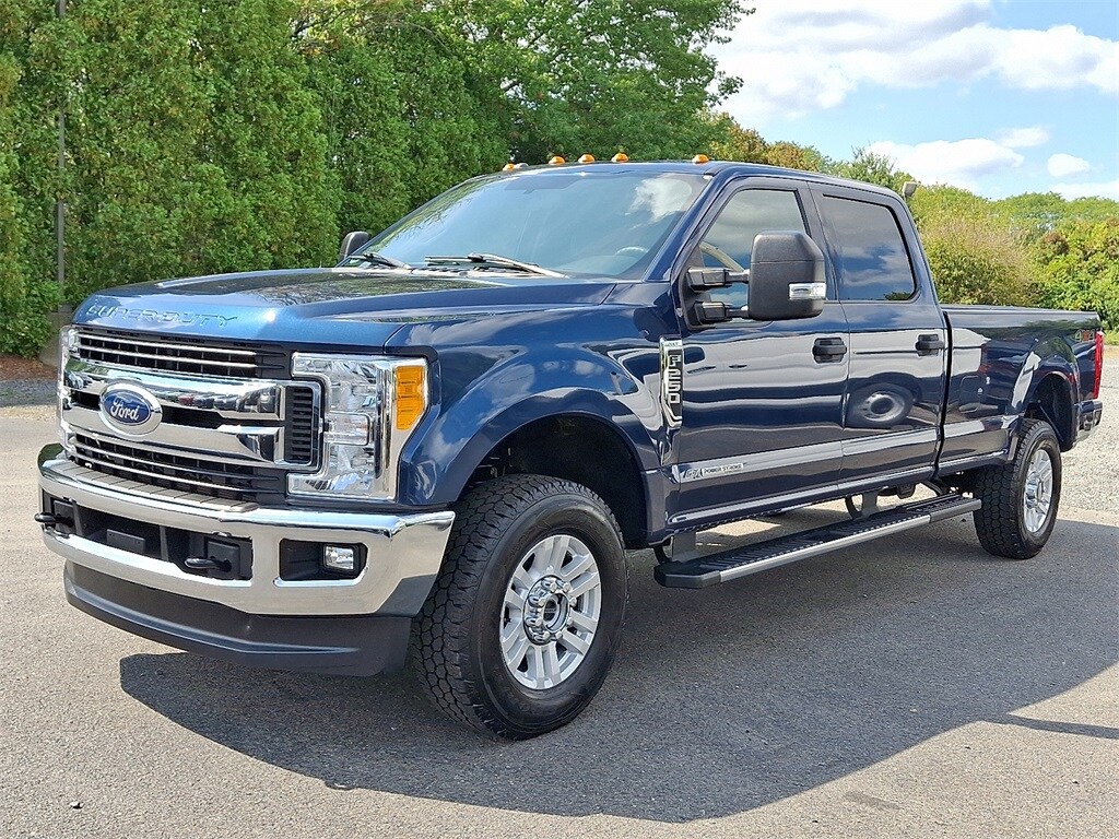 2017 Ford F-250 photo 2