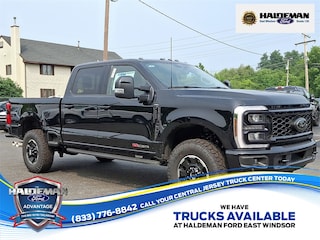 2025 Ford F-250 Lariat Truck Crew Cab