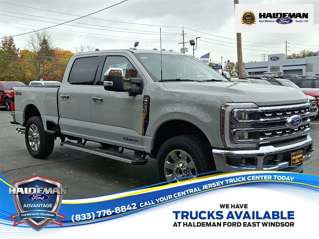 2025 Ford F-250 Truck Crew Cab 