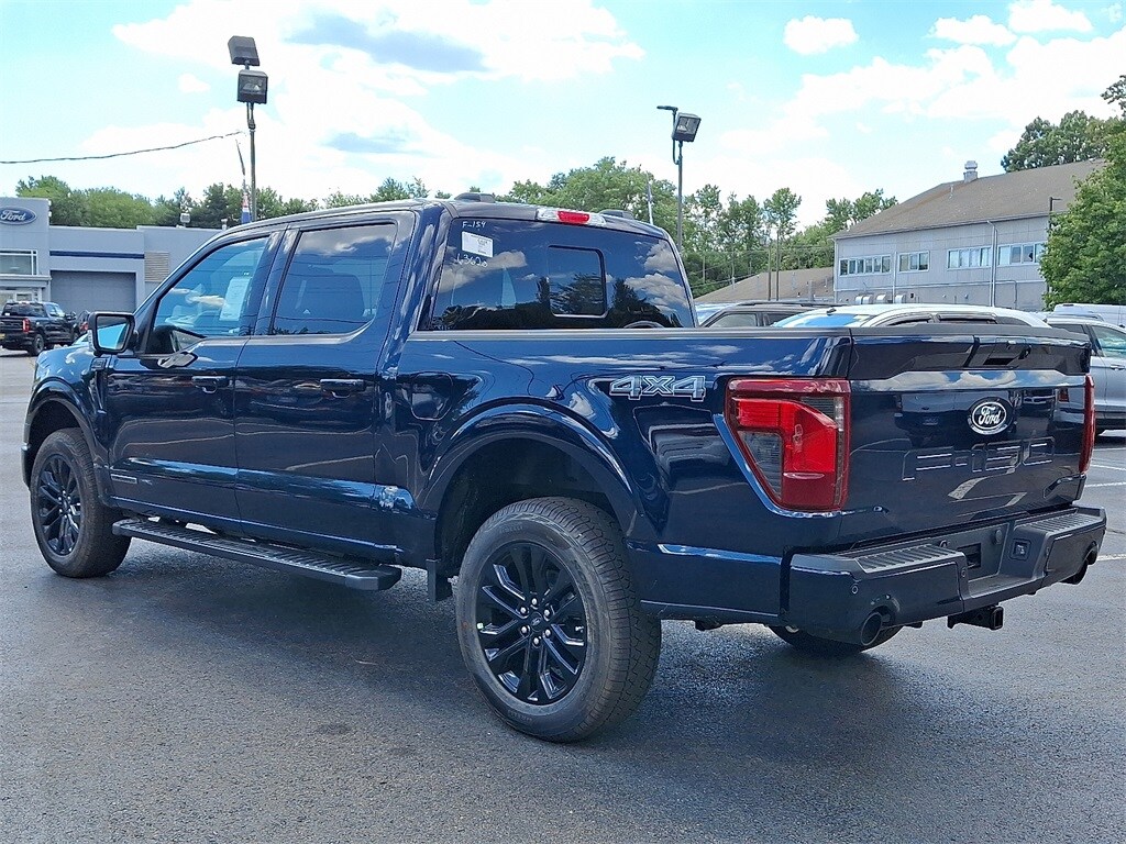 2025 Ford F-150 XLT photo 2