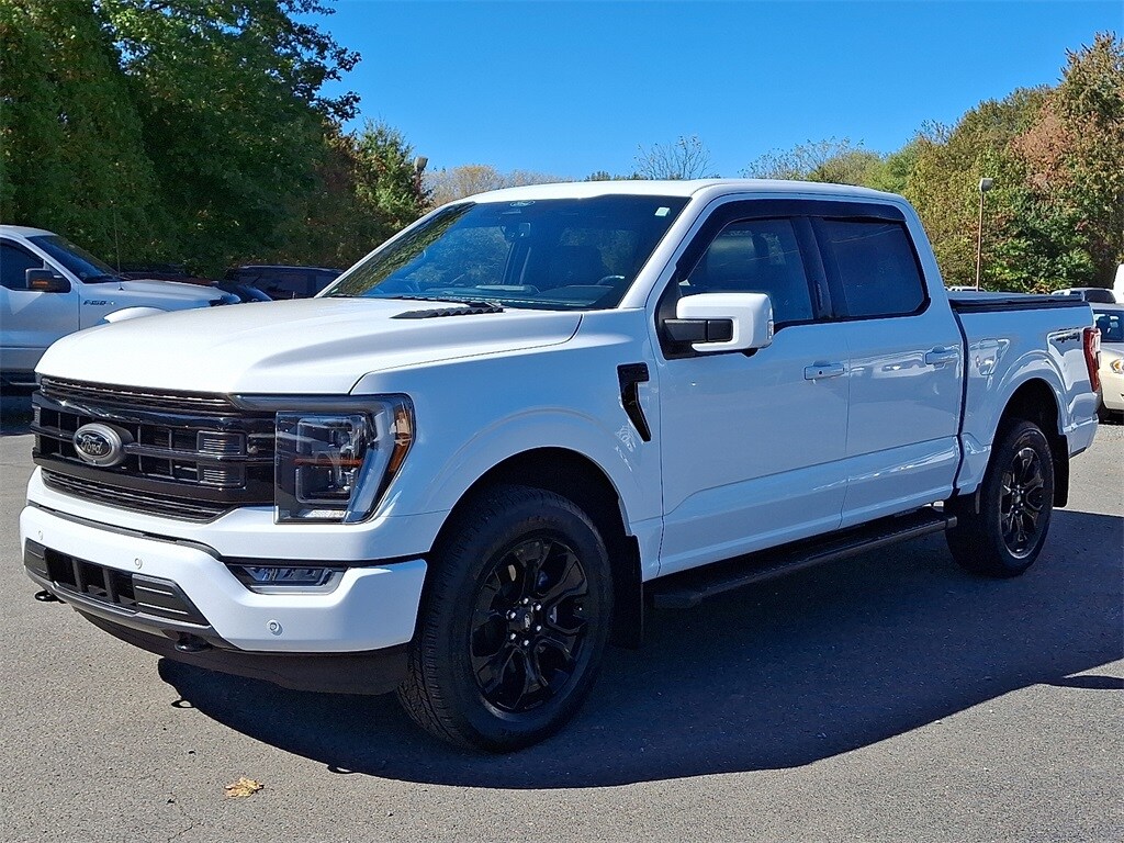 2022 Ford F-150 Lariat photo 2