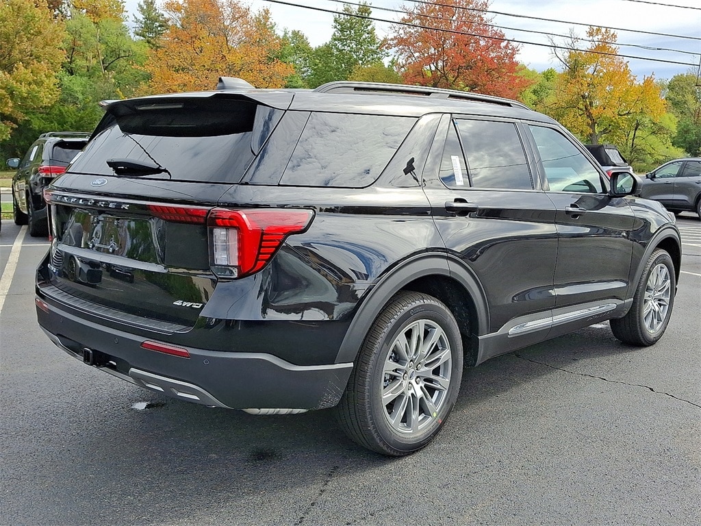 New 2025 Ford Explorer Active SUV
