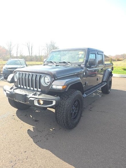 Used 2021 Jeep Gladiator Overland Truck for sale near Princeton, NJ