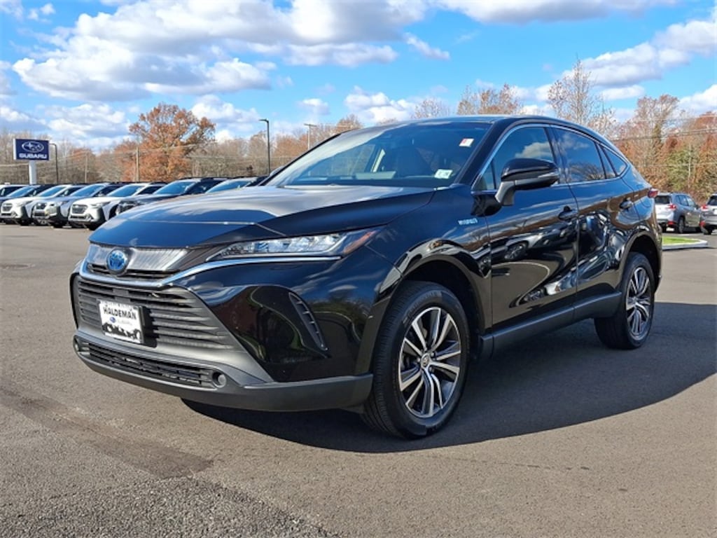 Used 2021 Toyota Venza LE SUV