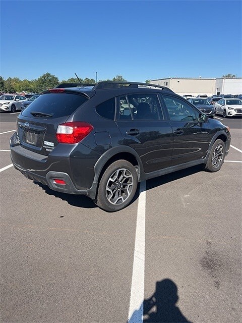 2017 Subaru Crosstrek 2.0i Premium photo 4