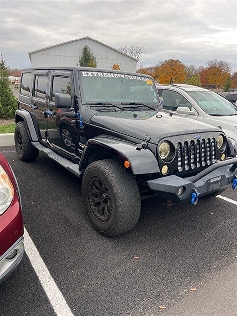 2012 Jeep Wrangler Unlimited Sahara photo 3