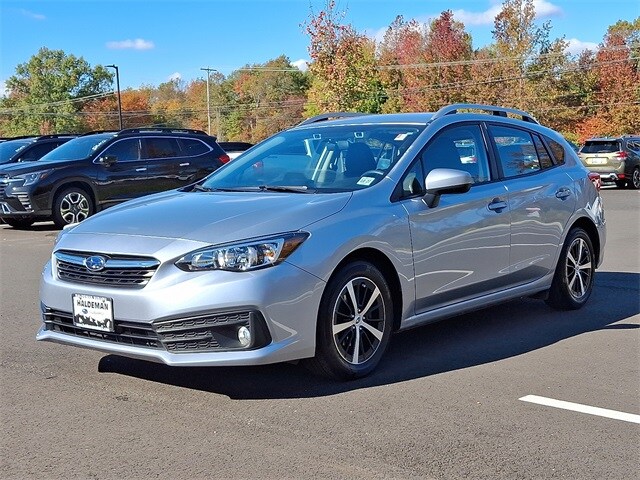 2023 Subaru Impreza Premium photo 3