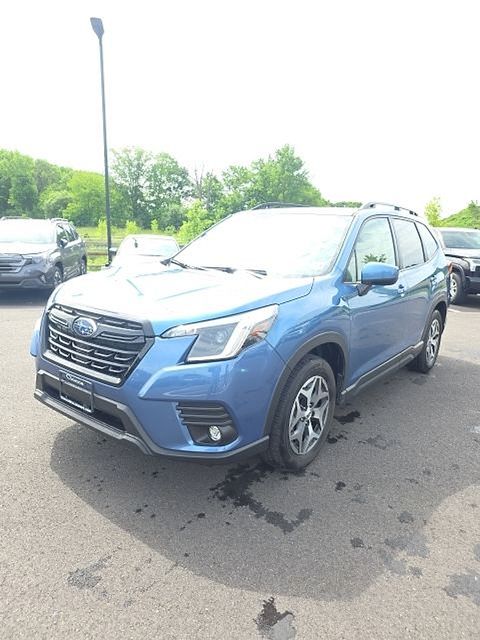 2024 Subaru Forester Premium's photo