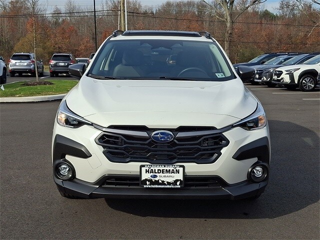 2025 Subaru Crosstrek Premium photo 2