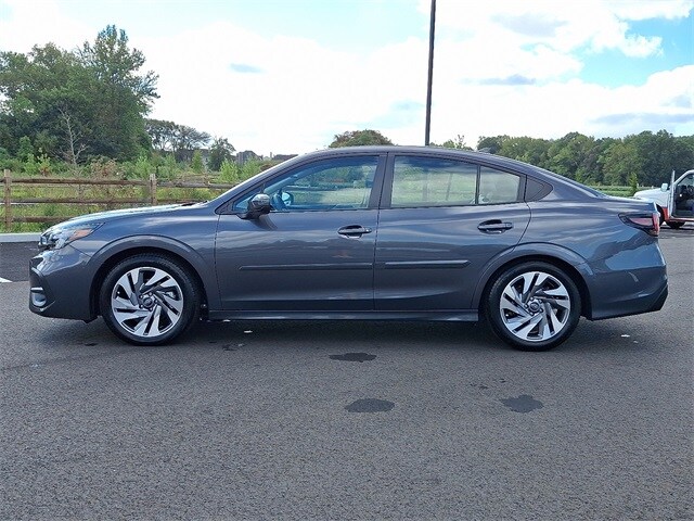 2023 Subaru Legacy Limited photo 2