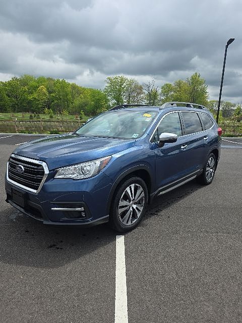 2022 Subaru Ascent Touring's photo