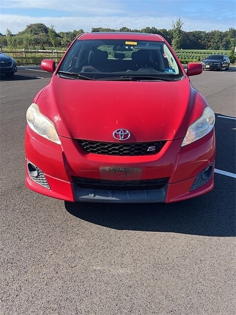 2010 Toyota Corolla Matrix L 4WD photo 2