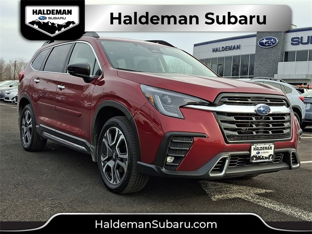 2025 Subaru Ascent Touring's photo