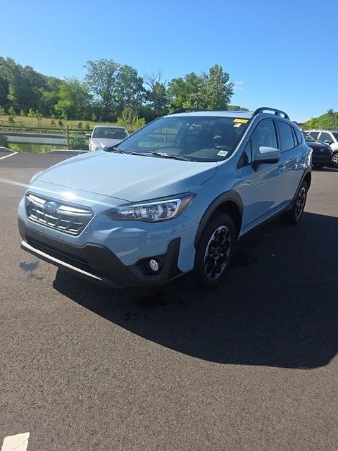 2023 Subaru Crosstrek Premium CVT's photo
