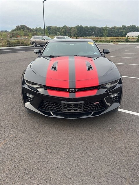 2017 Chevrolet Camaro 2SS photo 2