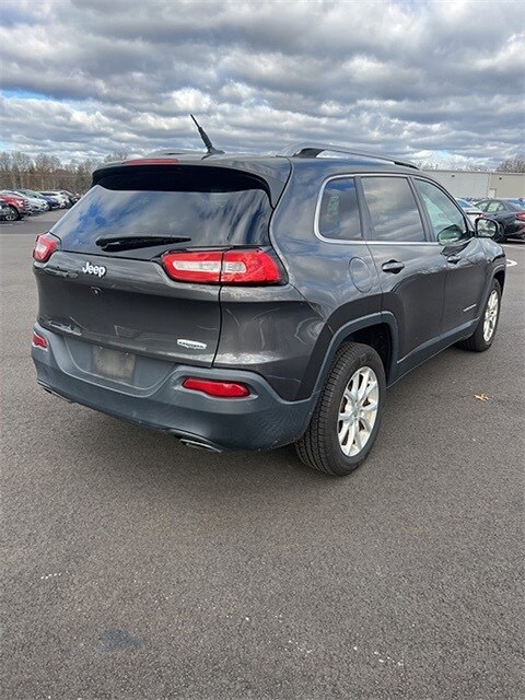 2015 Jeep Cherokee Latitude photo 4