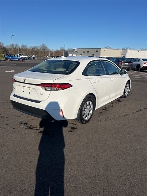 2023 Toyota Corolla LE photo 4