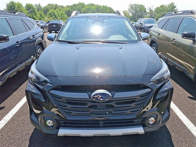 2025 Subaru Outback Touring XT photo 2