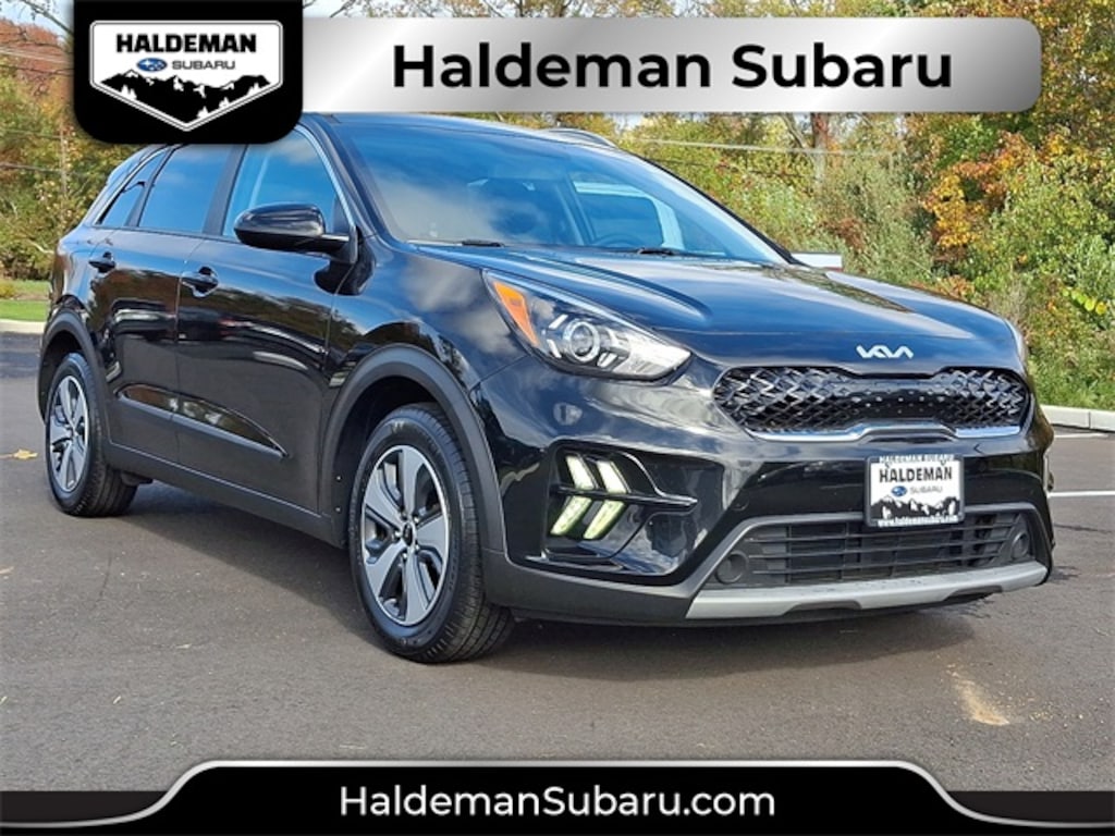 Used 2022 Kia Niro LX SUV