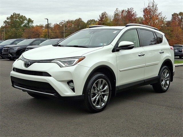 2018 Toyota RAV4 Limited photo 3
