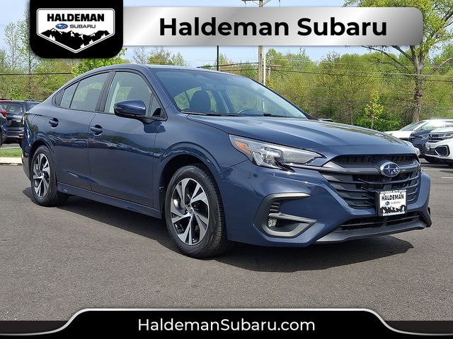 2025 Subaru Legacy Premium's photo