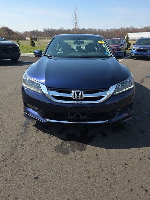 Used 2015 Honda Accord EX-L V-6 with VIN 1HGCR3F88FA007588 for sale in Robbinsville Township, NJ