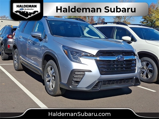 2025 Subaru Ascent Premium's photo