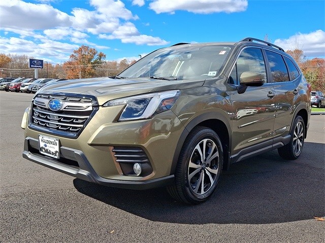 2023 Subaru Forester Limited photo 3