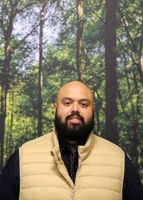 Staff member Mario Lopez from f4c055b4f38d