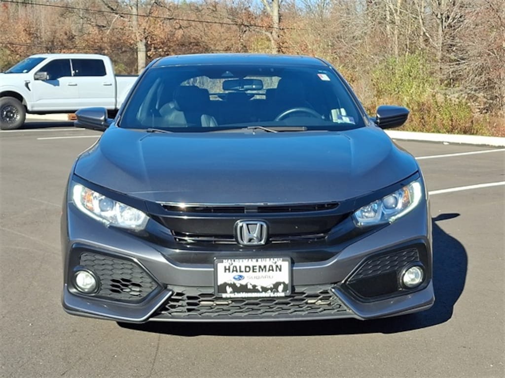 Used 2017 Honda Civic EX-L Hatchback