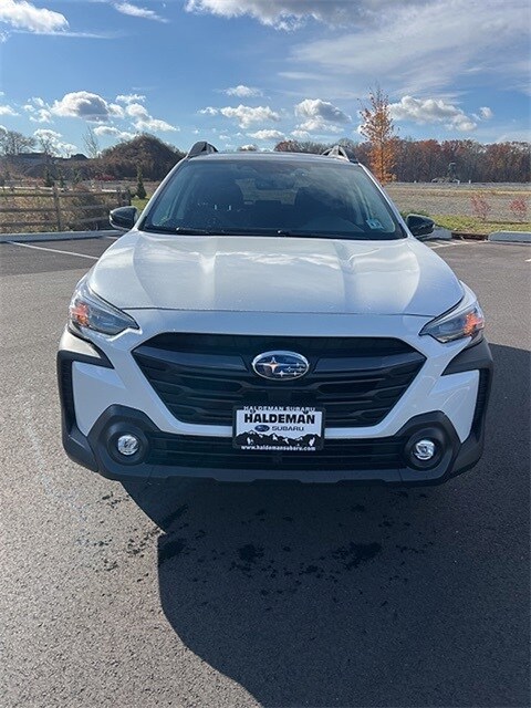 2025 Subaru Outback Premium photo 2