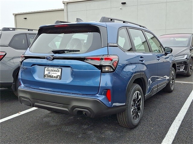 2025 Subaru Forester Base photo 4