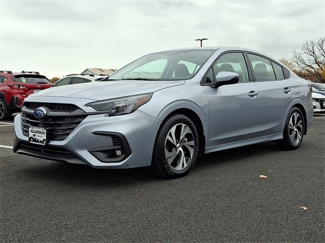 2025 Subaru Legacy Premium photo 3