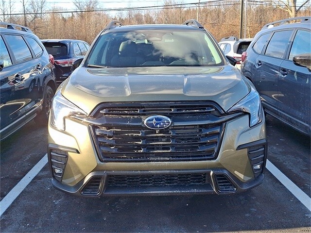 2025 Subaru Ascent Onyx Edition Touring photo 2