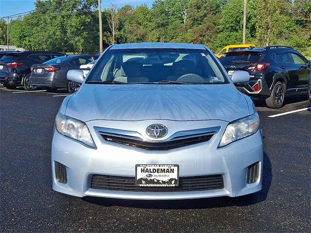 2010 Toyota Camry Hybrid Base photo 2