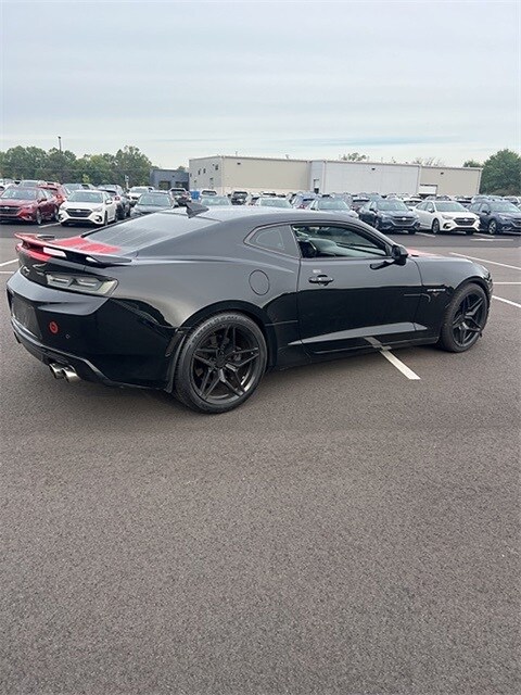 2017 Chevrolet Camaro 2SS photo 4