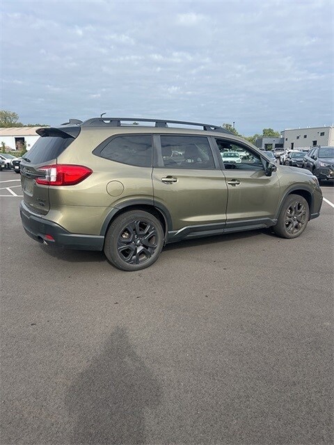2023 Subaru Ascent Onyx Edition photo 2