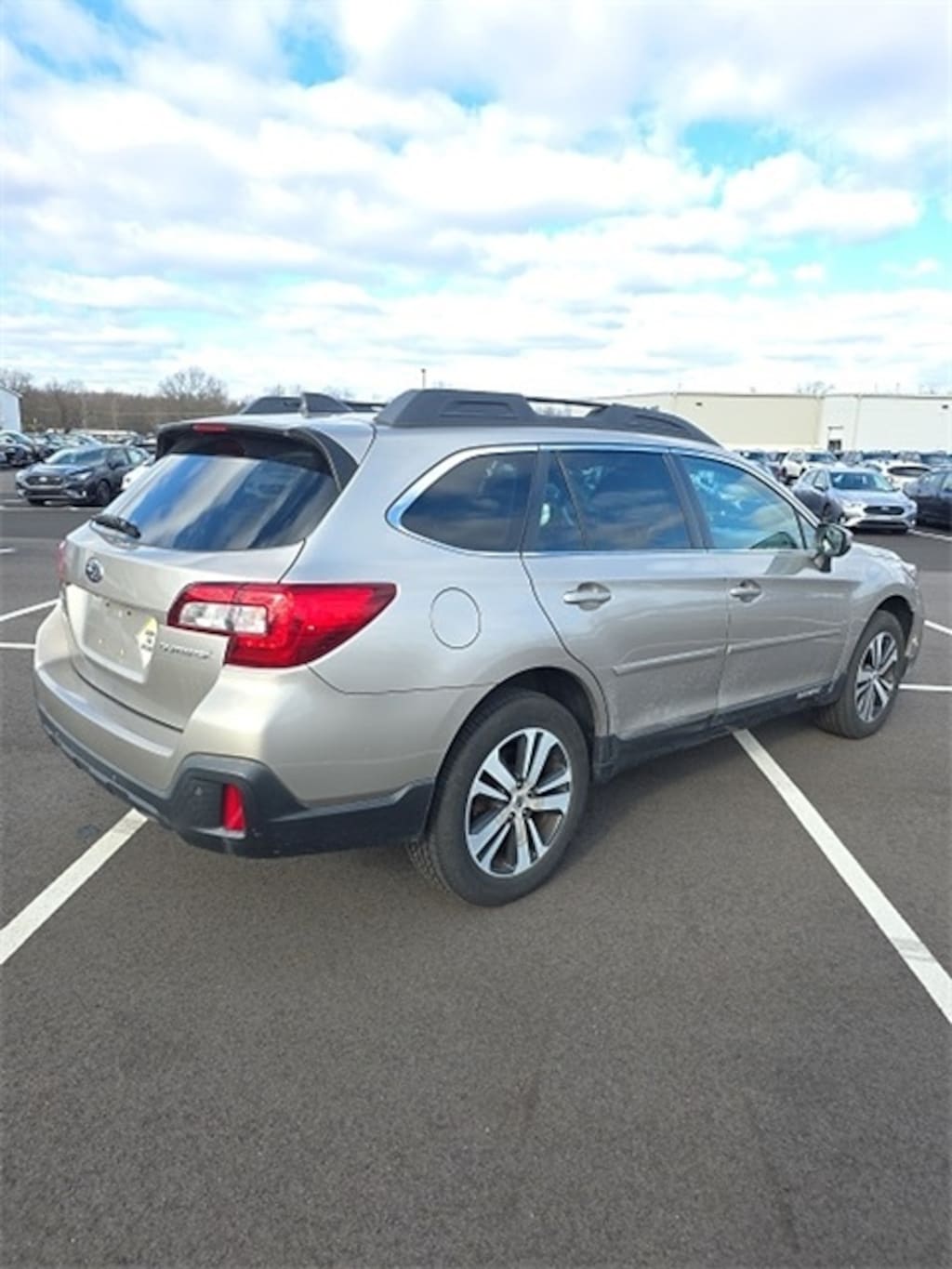 Used 2018 Subaru Outback 2.5i SUV