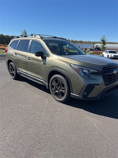 2023 Subaru Ascent Onyx Edition photo 2