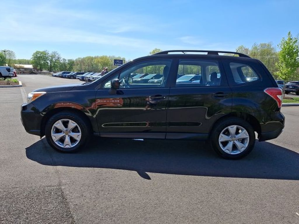 Used 2015 Subaru Forester 2.5i SUV