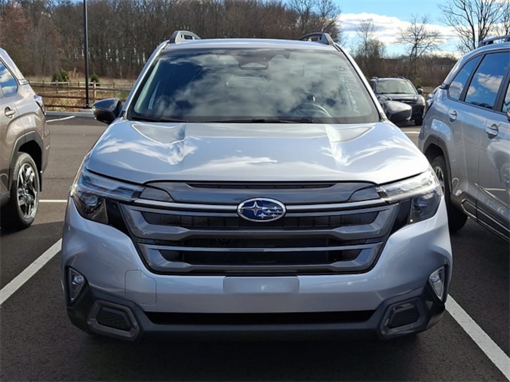 New 2025 Subaru Forester Limited SUV