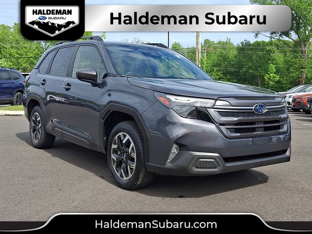 2025 Subaru Forester Premium's photo