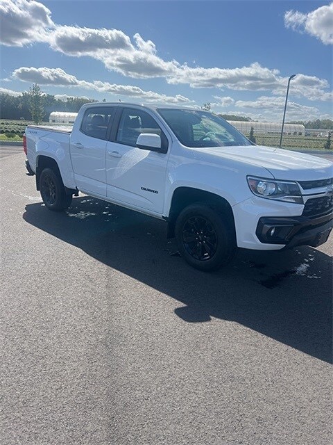 2022 Chevrolet Colorado LT photo 3