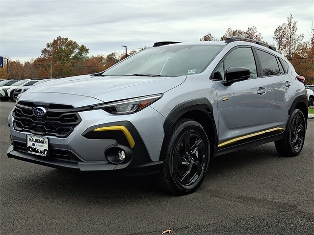 2025 Subaru Crosstrek Sport photo 3