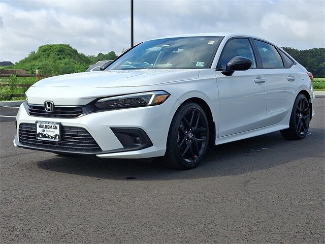 2024 Honda Civic Sport photo 3