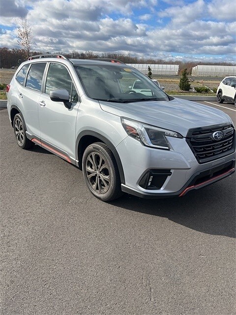2023 Subaru Forester Sport photo 2