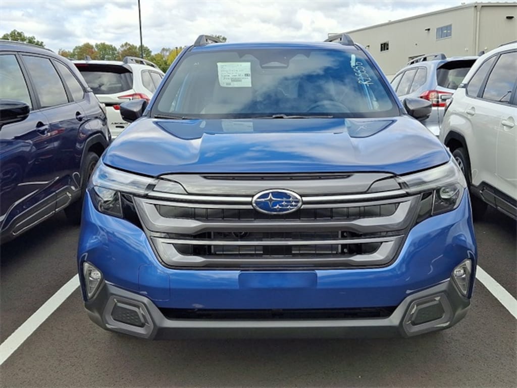 New 2025 Subaru Forester Hybrid Limited SUV