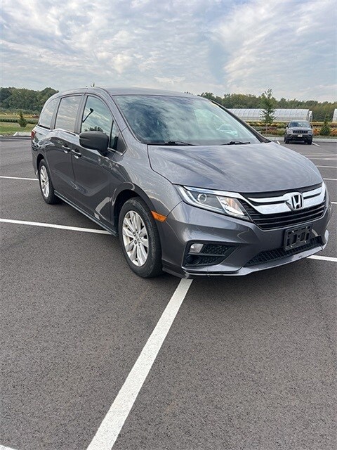 2019 Honda Odyssey LX photo 3